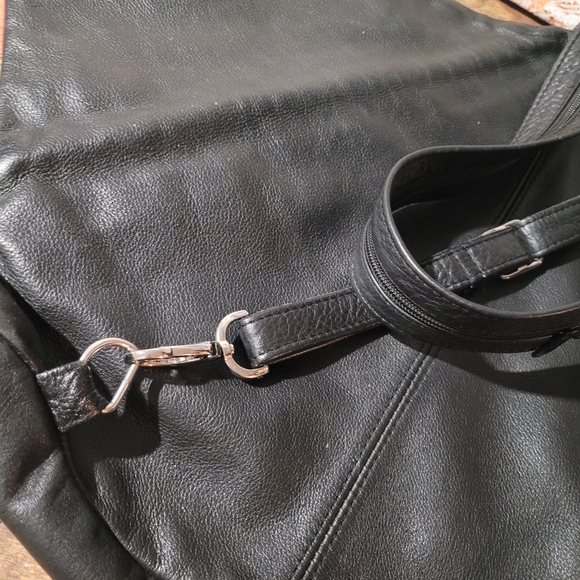 Buttery Soft Colorful Leather Convertible Crossbody, Shoulder, Backpack. - Picture 13 of 16